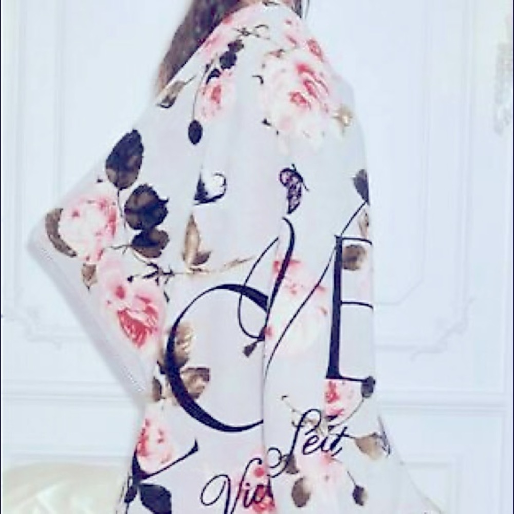Victoria’s Secret Love Sherpa Flower Print Blanket